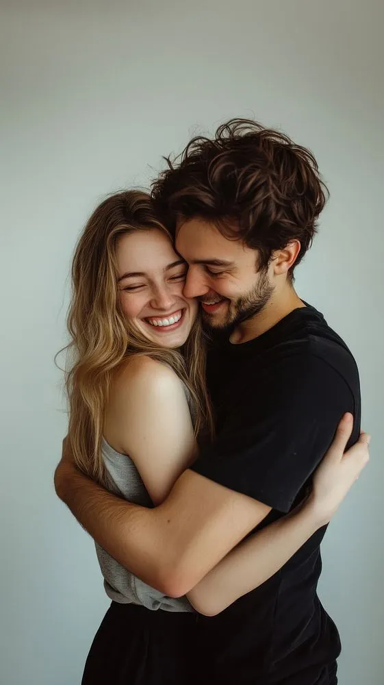 Couple Hug Pic