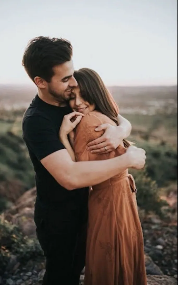 Couple Hug Pic