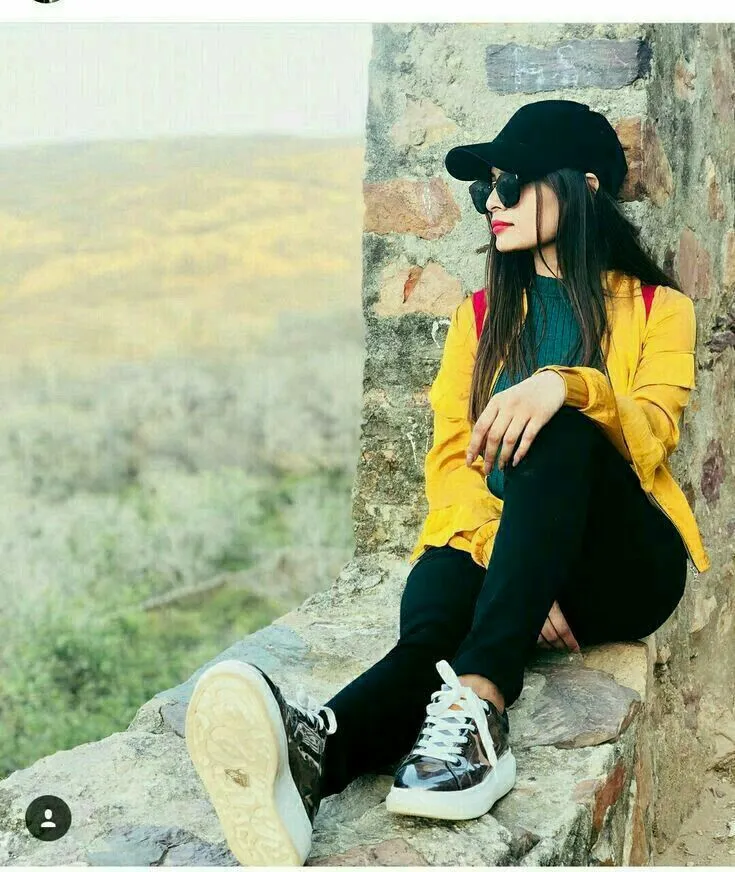 Girl Attitude Whatsapp Dp