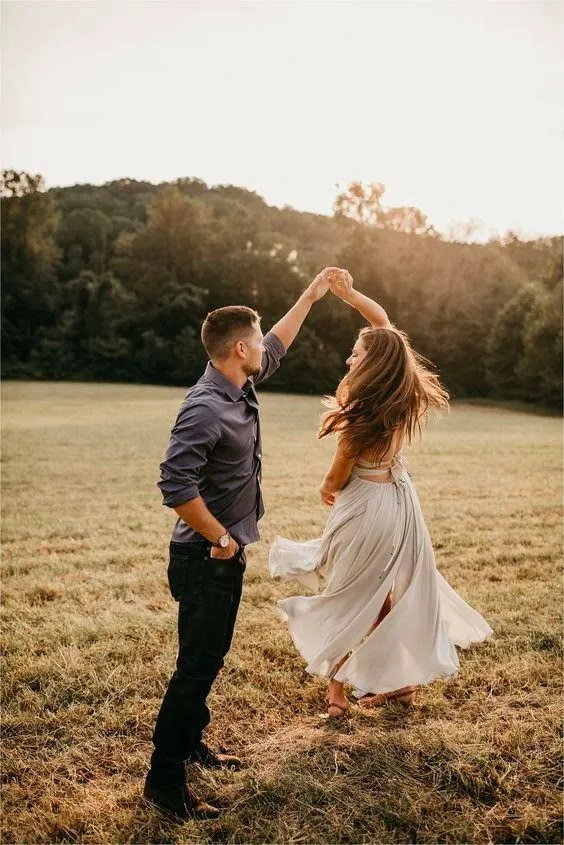 Modern Cute Couple DP