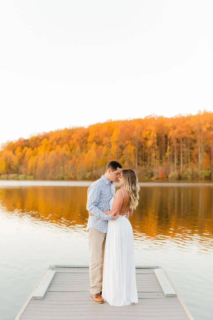Modern Cute Couple DP