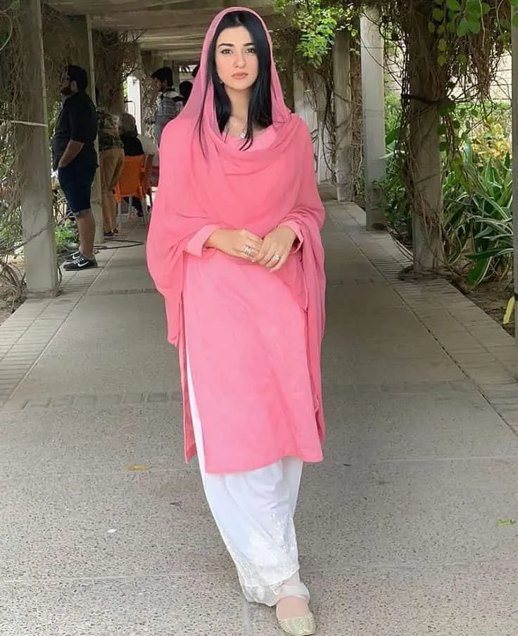 Simple Girl Photo Download