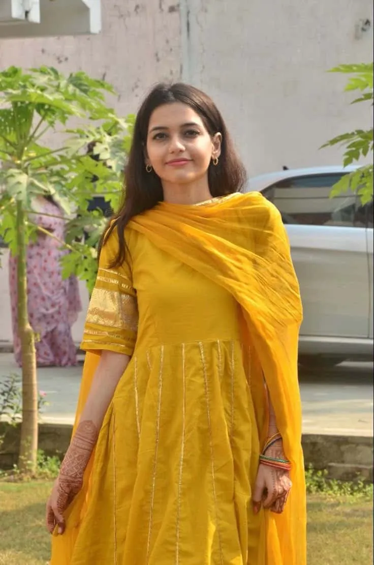 Simple Girl Photo Download