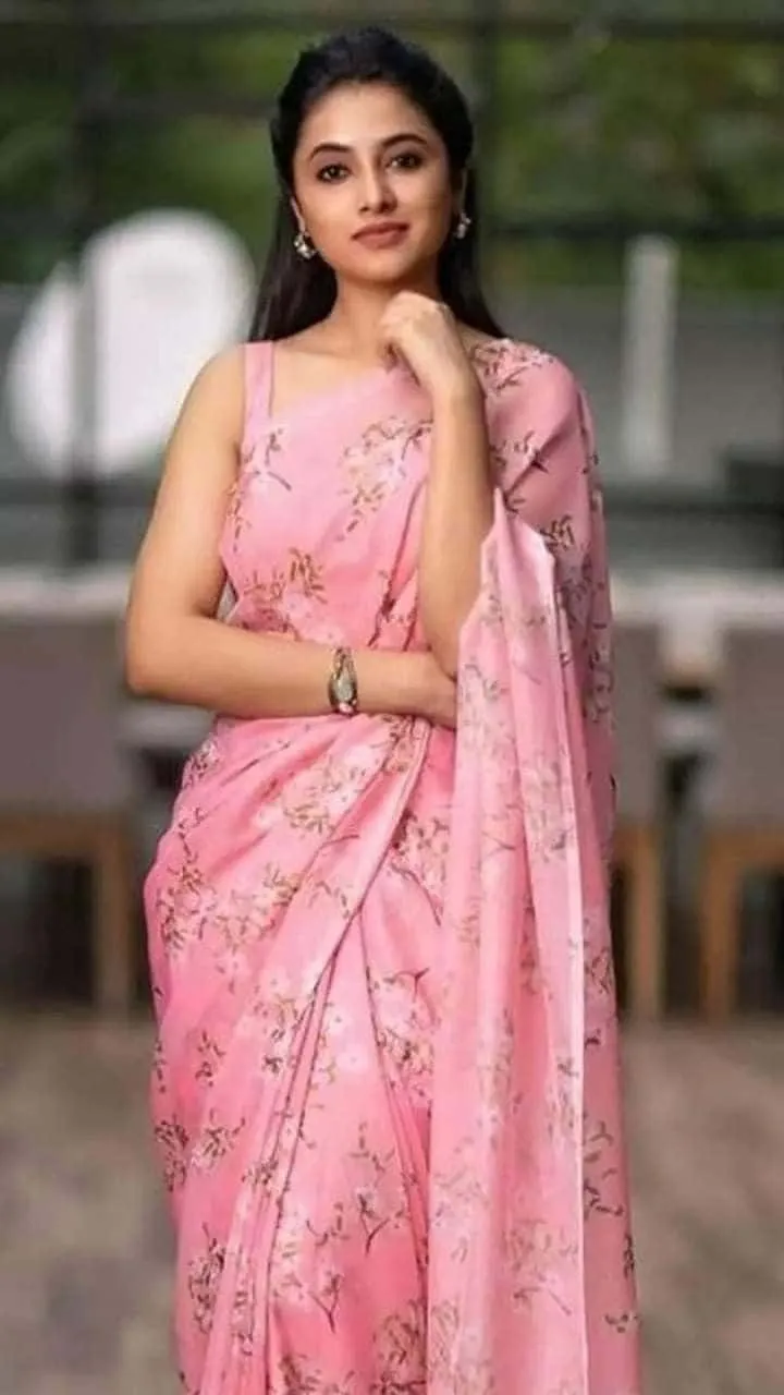 Simple Girl Photo Download