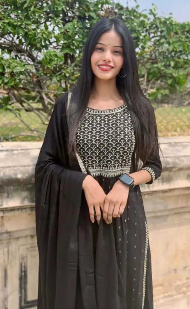 Simple Girl Photo Download