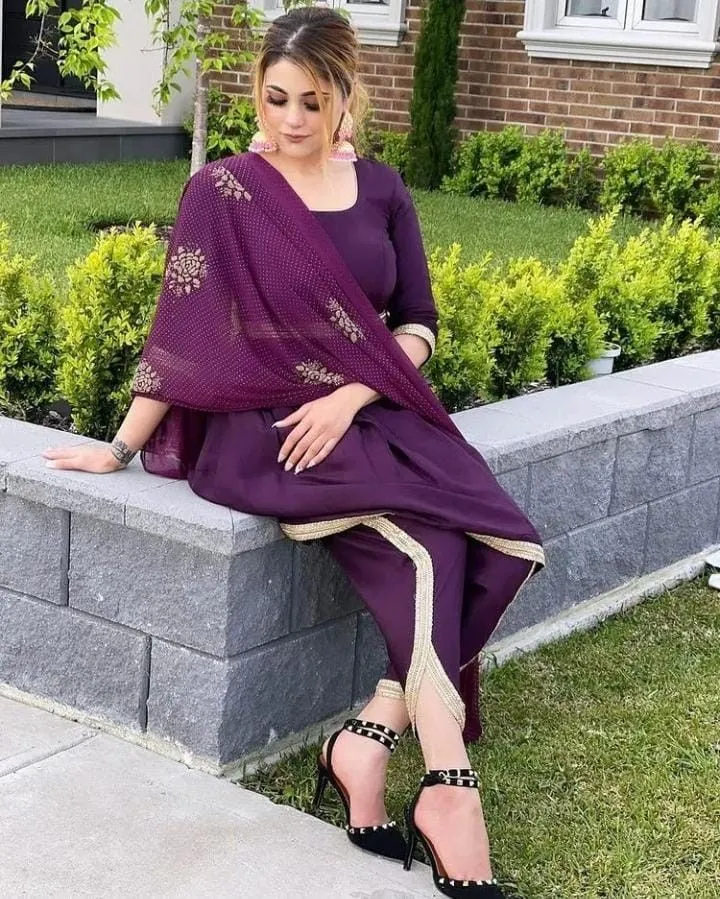 Stylish Punjabi Girl Pic