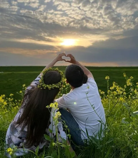 Couple DP for Instagram