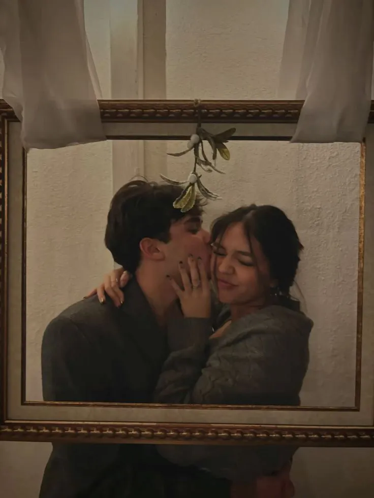 Cute Couple DP for Instagram